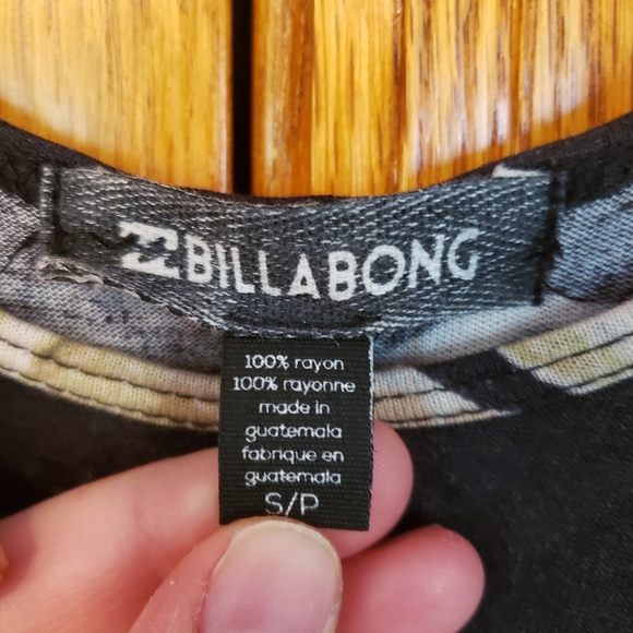 Billabong Tank - Picture 3 of 4